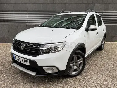 Usado Dacia Sandero Essentiel 90 CV (66 kW) 2018 Blanco Berlina
