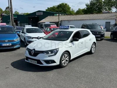 Usado Renault Mégane Bose Edition 115 CV (84 kW) 2019 Blanco Berlina