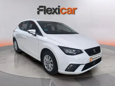 Używany Seat Ibiza Reference 80 KM (58 kW) 2023 Biały Hatchback