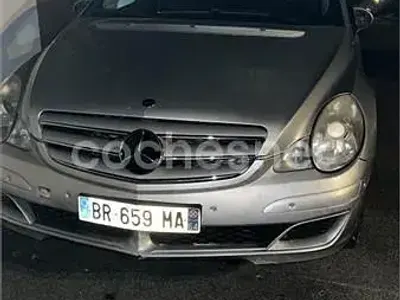Usado Mercedes R320 224 CV (164 kW) 2008 Gris / plata Familiar