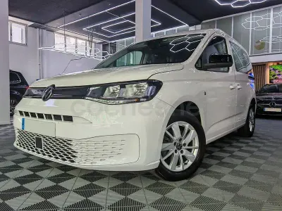 Usado VW Caddy California 122 CV (89 kW) 2021 Blanco Monovolumen