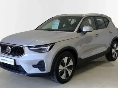 Usado Volvo XC40 Core 163 HP (119 kW) 2025 Todoterreno SUV