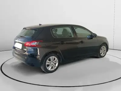 Usado Peugeot 308 Business-Line 130 CV (95 kW) 2018 Blanco Berlina