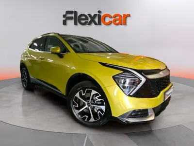 Usado Kia Sportage 239 CV (175 kW) 2022 Amarillo SUV