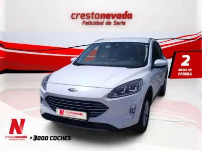 Usado Ford Kuga Titanium 150 CV (110 kW) 2021 Blanco SUV
