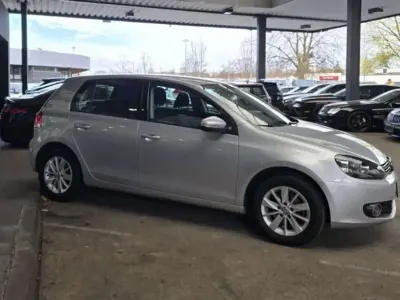Usado VW Golf VI Sport 105 CV (77 kW) 2010 Gris Utilitario