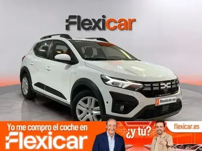 Usado Dacia Sandero Expression 101 CV (74 kW) 2024 Blanco Berlina