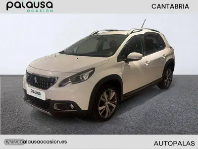 Usado Peugeot 2008 Allure 110 CV (80 kW) 2017 Blanco SUV