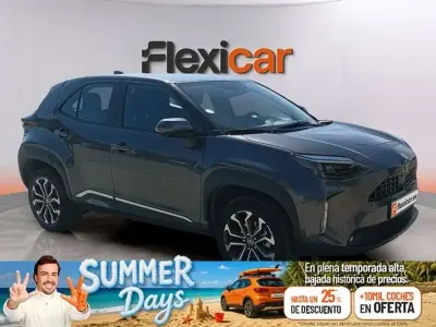 Usado Toyota Yaris Cross Active 116 CV (85 kW) 2023 Gris SUV