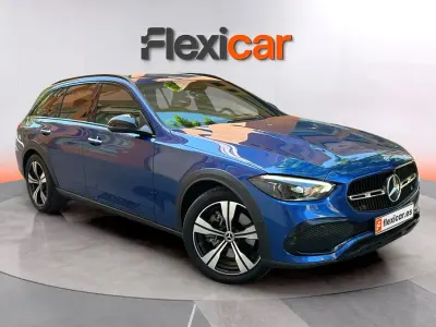 Usado Mercedes C220 200 CV (147 kW) 2022 Azul Familiar