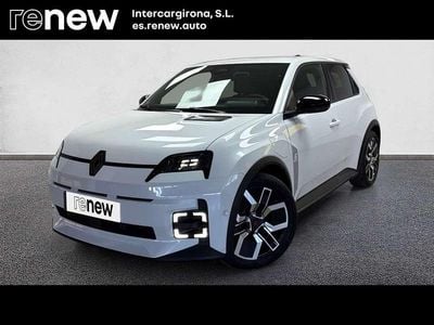 Begagnad Renault Megane E-Tech Techno 110 kW (150 HK) 2025 Halvkombi