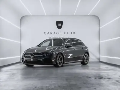 Usado Mercedes A180 116 CV (85 kW) 2019 Gris Utilitario