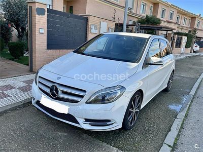 Blanco Usado 2013 Mercedes B180 Monovolumen | 11.999 €