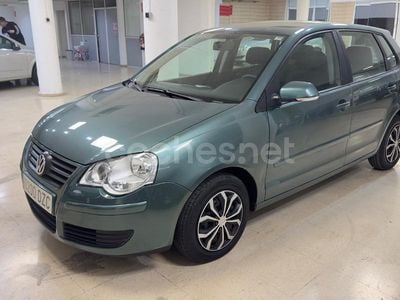 Verde Usado 2006 VW Polo Sportline Berlina | 3480 € (Buen precio)