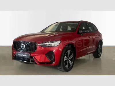 Usado Volvo XC60 Plus 350 CV (257 kW) 2025 Rojo SUV