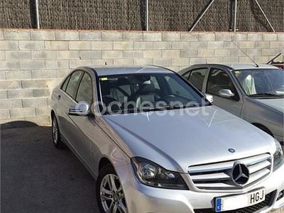 Usado Mercedes C220 Elegance 170 CV (125 kW) 2011 Gris / plata Berlina
