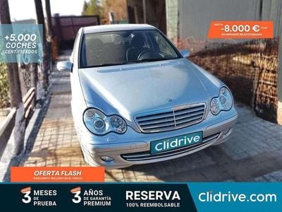 Usado Mercedes C220 150 HP (110 kW) 2005 Cinzento Sedan