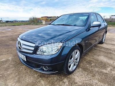 Usado Mercedes C220 Elegance 170 CV (125 kW) 2009 Gris / plata Berlina
