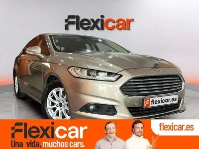 Usado Ford Mondeo Business Edition 150 HP (110 kW) 2019 Bege