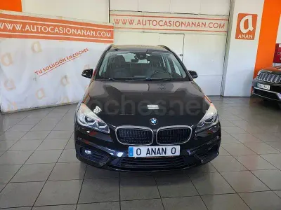 Usado BMW 218 Comfort Edition 150 CV (110 kW) 2018 Negro Familiar