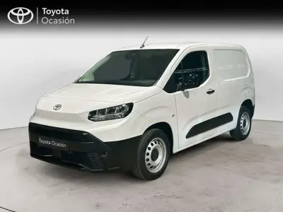 Usado Toyota Proace City City 102 CV (75 kW) 2025 Blanco Monovolumen