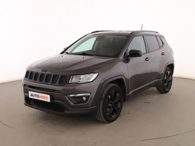 Usado Jeep Compass Night Eagle 140 CV (102 kW) 2019 Gris SUV