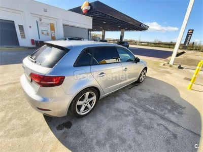 Usado Audi A3 184 CV (135 kW) 2018 Gris / plata Berlina