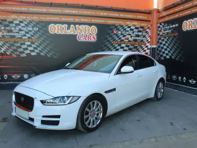 Usado Jaguar XE Pure 179 CV (131 kW) 2018 Blanco Berlina