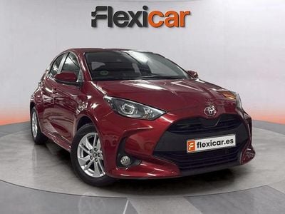 Rojo Usado 2022 Toyota Yaris Edition Berlina | 16.490 € (Precio justo)