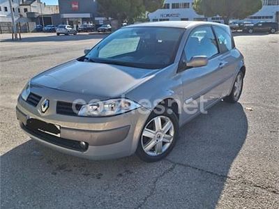 Gris / plata Usado 2004 Renault Mégane II Authentique Berlina | 2200 € (Precio justo)