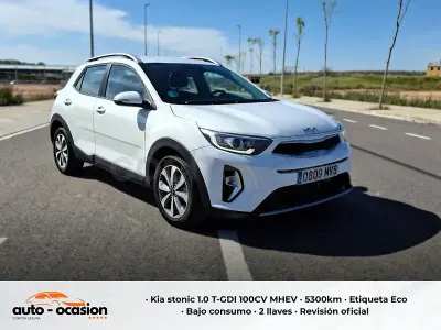 Usado Kia Stonic 100 CV (73 kW) 2024 Blanco SUV