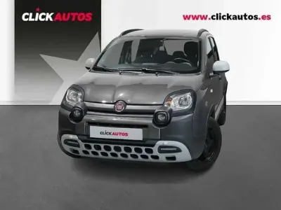 Usado Fiat Panda Garmin 71 CV (52 kW) 2023 Gris Utilitario
