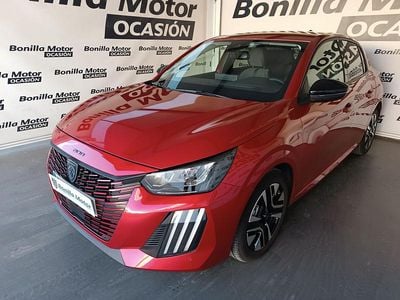 Usado Peugeot 208 Allure 100 CV (73 kW) 2025 Rojo Utilitario