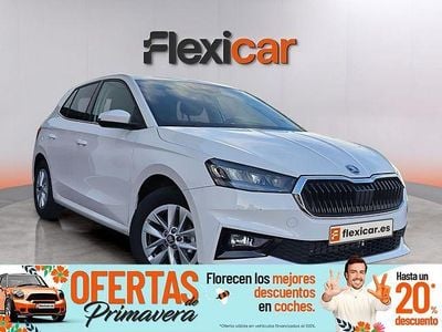 Usado Skoda Fabia Selection 95 CV (69 kW) 2025 Blanco Utilitario