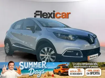 Usado Renault Captur Intens 90 CV (66 kW) 2016 Gris SUV