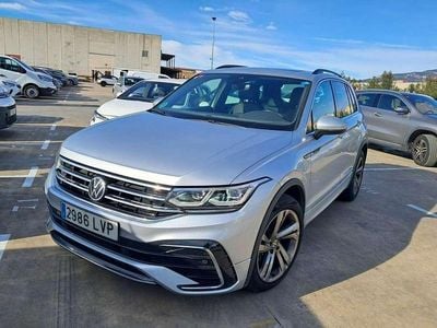 Usado VW Tiguan R-line 150 CV (110 kW) 2021 Gris SUV