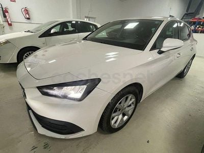 Usado Seat Leon Style 115 CV (84 kW) 2021 Blanco Berlina