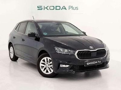 Negro Usado 2024 Skoda Fabia Selection Utilitario | 15.990 € (Precio justo)