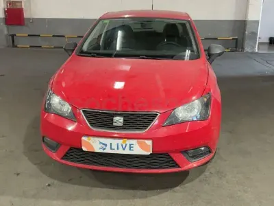 Usado Seat Ibiza Reference 90 CV (66 kW) 2013 Granate Berlina