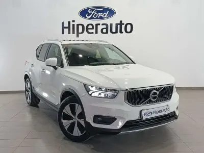 Usado Volvo XC40 Momentum 150 CV (110 kW) 2019 Blanco SUV