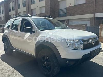 Usado Dacia Duster Ambiance 105 CV (77 kW) 2012 Blanco SUV