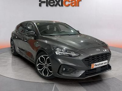 Usado Ford Focus ST-Line 125 CV (91 kW) 2020 Gris Utilitario
