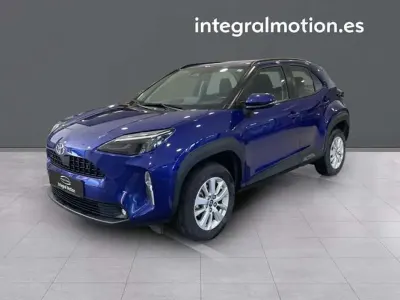 Usado Toyota Yaris Cross Business Edition 116 CV (85 kW) 2025 Azul SUV