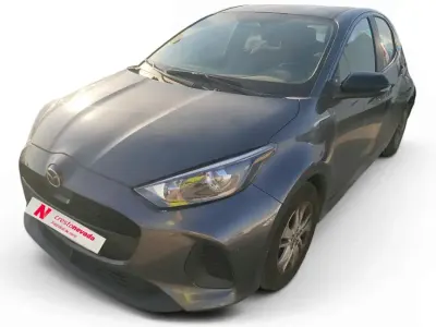 Usado Mazda 2 Center-Line 120 CV (88 kW) 2025 Gris Utilitario