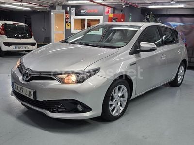 Toyota Auris Hybrid