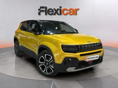 Usado Jeep Avenger EV 114 kW (156 CV) 2023 Amarillo SUV