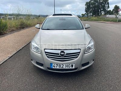 Usado Opel Insignia Excellence 160 CV (117 kW) 2012 Beige Familiar