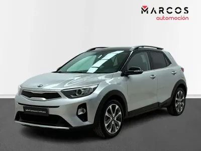 Käytetty Kia Stonic 100 HP (73 kW) 2020 Harmaa Katumaasturi
