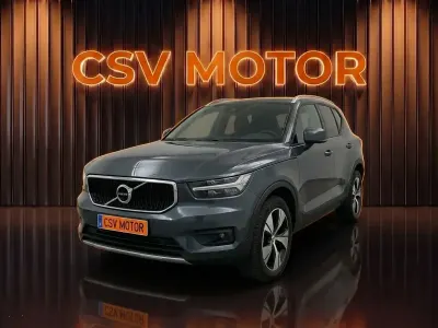 Usado Volvo XC40 Momentum 262 CV (192 kW) 2021 Negro SUV