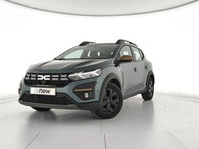 Usado Dacia Sandero Extreme 101 CV (74 kW) 2025 Verde Berlina